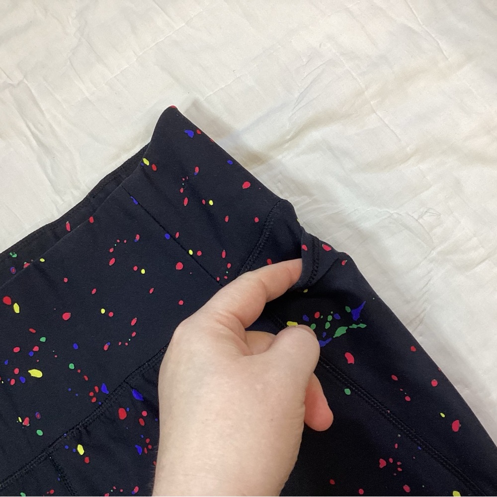 Livi Active Paint Splatter Crop Leggings Black 18/20 - Picture 2 of 8